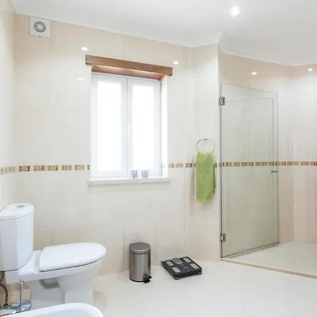 Ferrel Sleeps 6 With Pool And Air Con * Ferrel